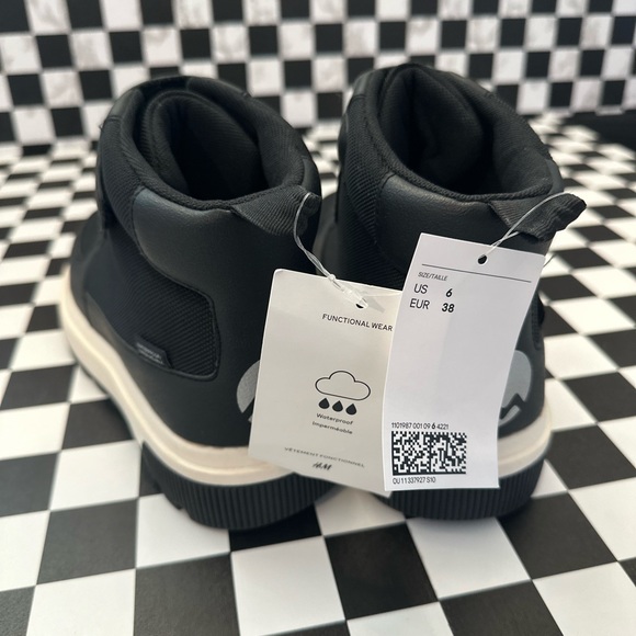 NWT H&M Waterproof High Tops. Youth & Men’s size 6, Women’s size 7.5. UNISEX - Picture 7 of 11